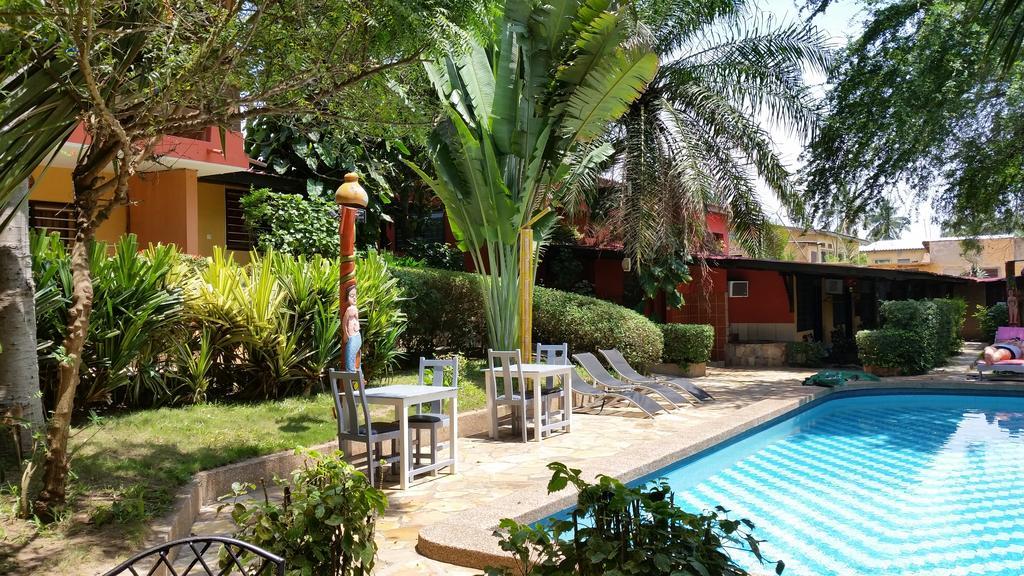 Hotel Napoleon Lagune Lome Exterior photo