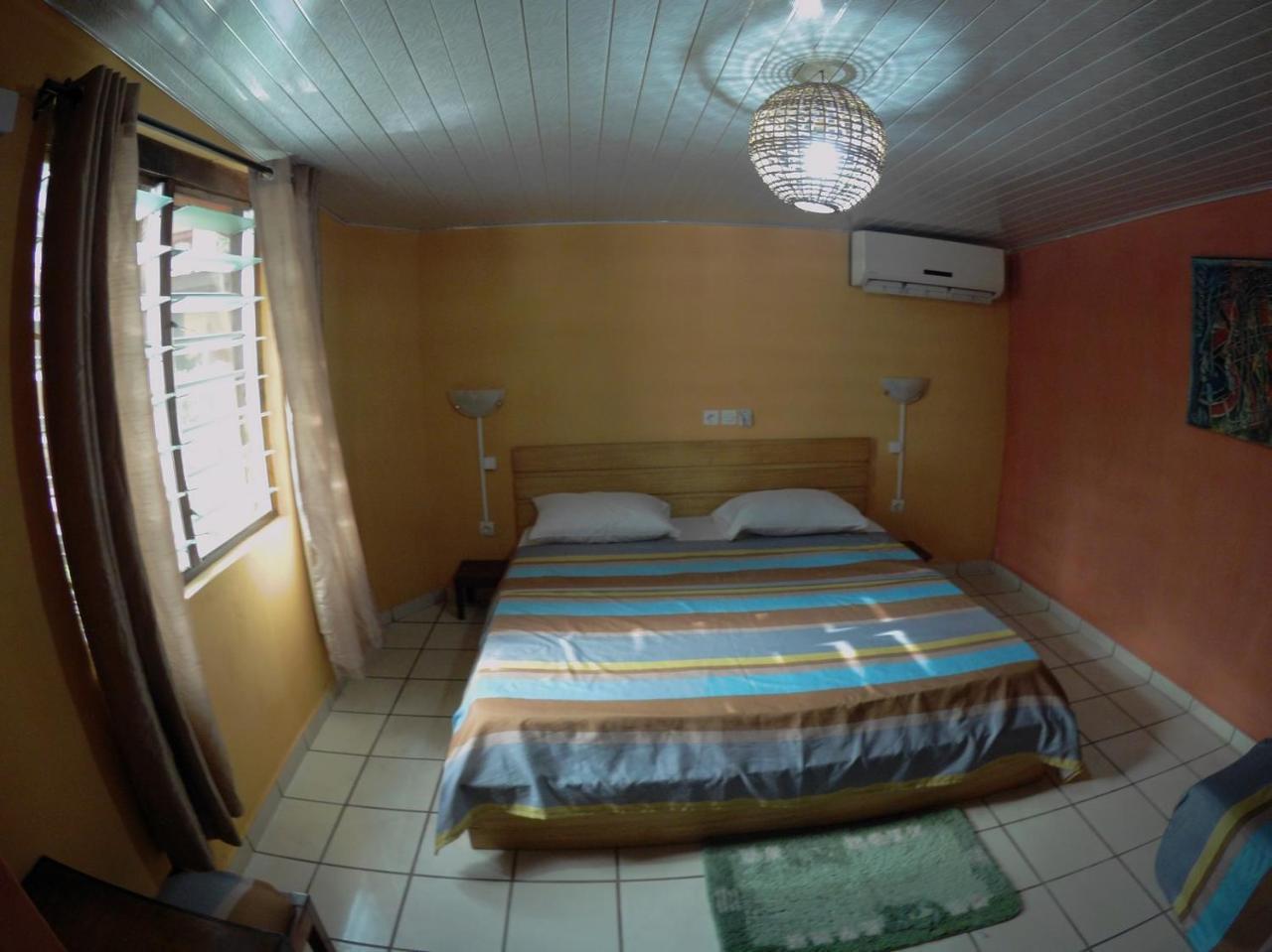 Hotel Napoleon Lagune Lome Exterior photo